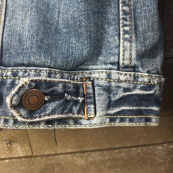 Abercrombie & Fitch Jean Trucker Jacket size M - Picture 7 of 12
